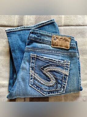 Silver Jeans Women’s Aiko Bootcut with Embroidered Back Pocket
